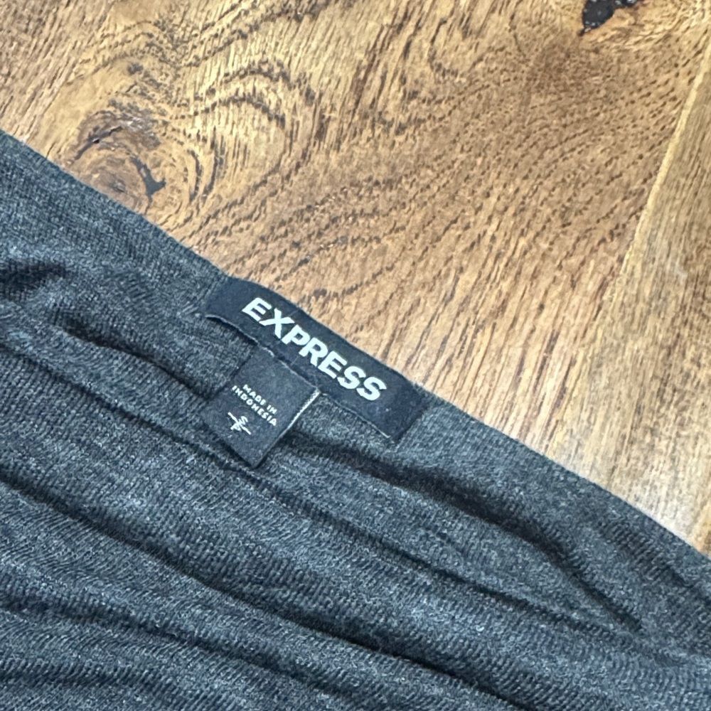Women’s Express boatneck top. Sz S - Picture 2 of 4